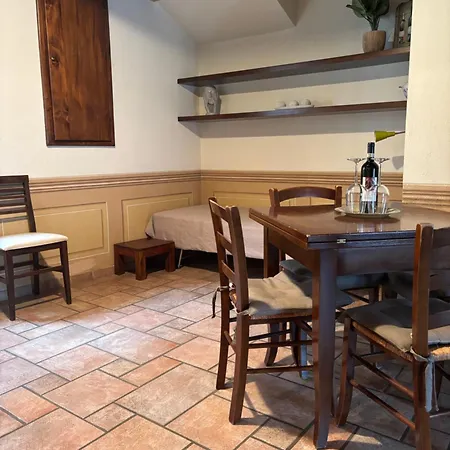 Rosso Mattone Appartamento Mondovì